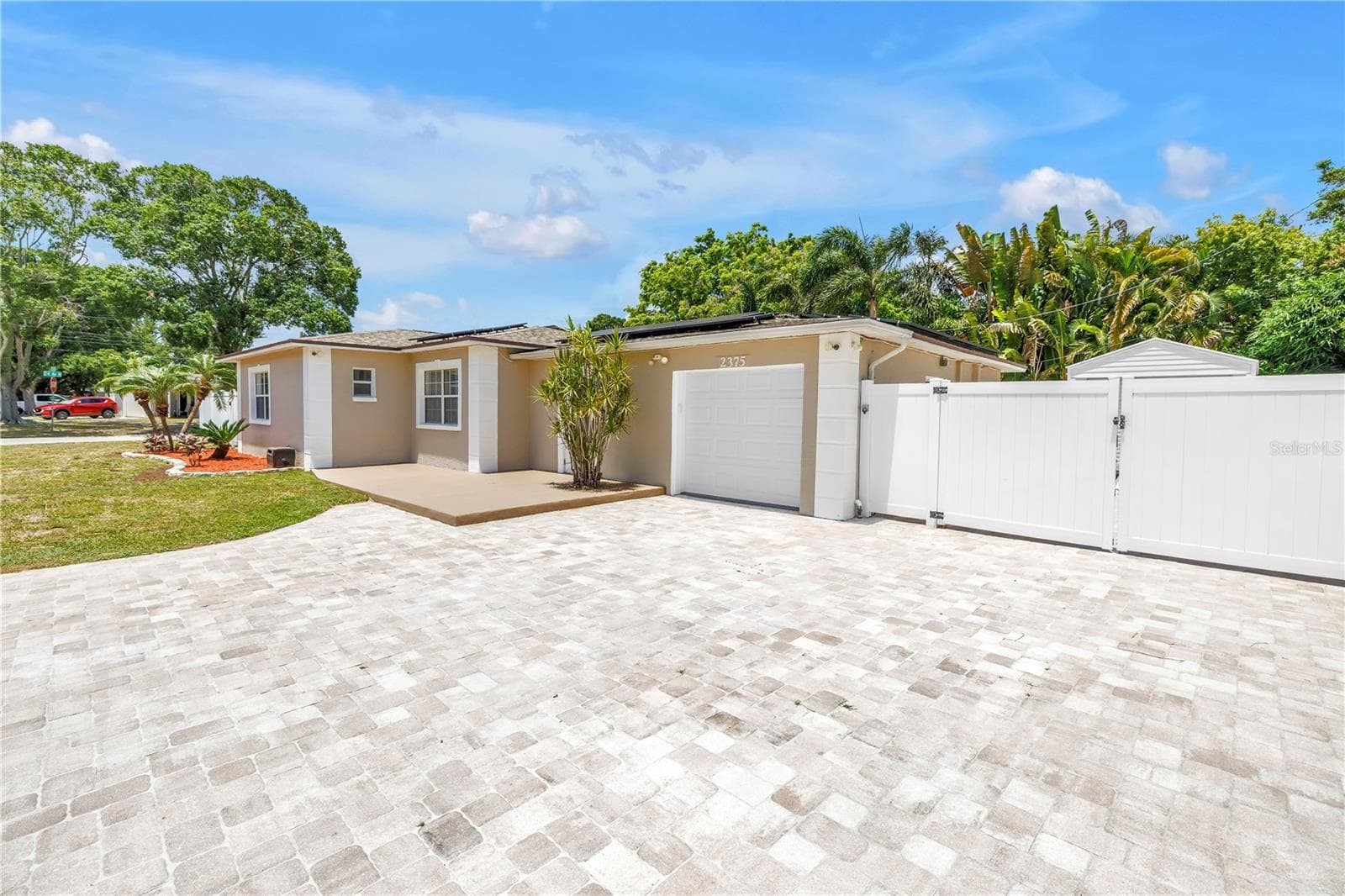 2375 37th Street N photo 04