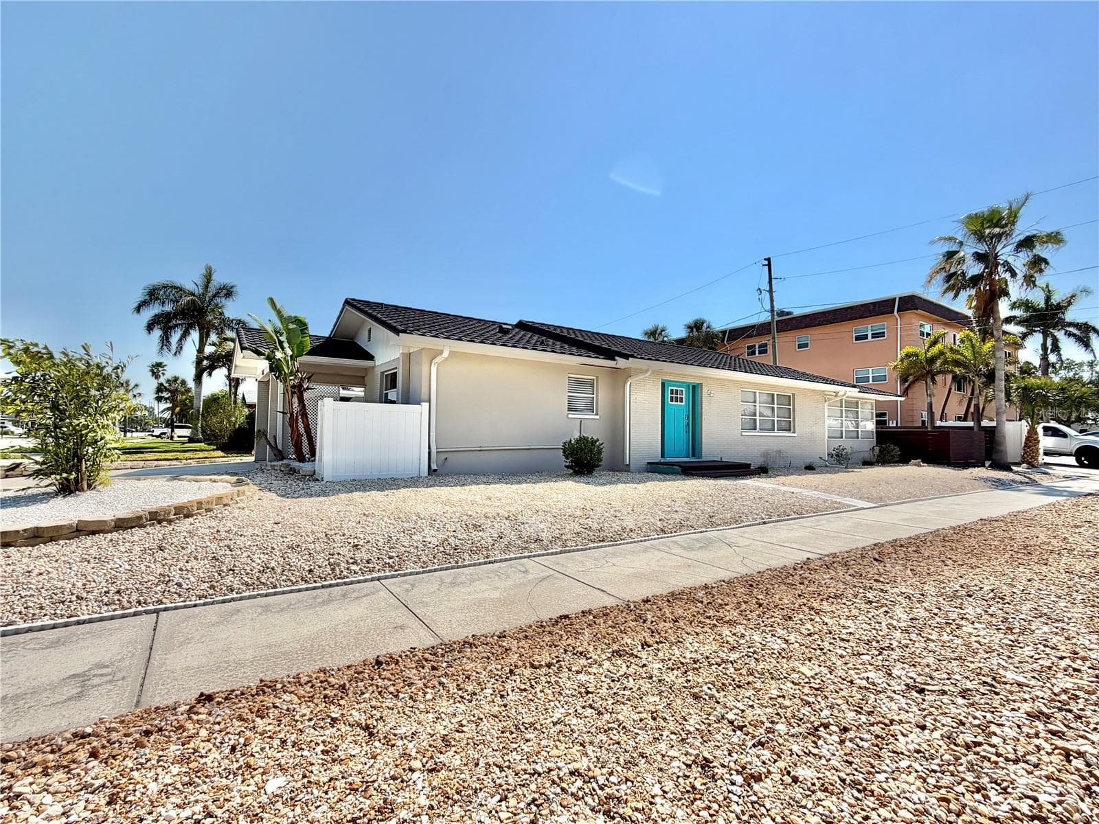 3528 Casablanca Avenue photo 03
