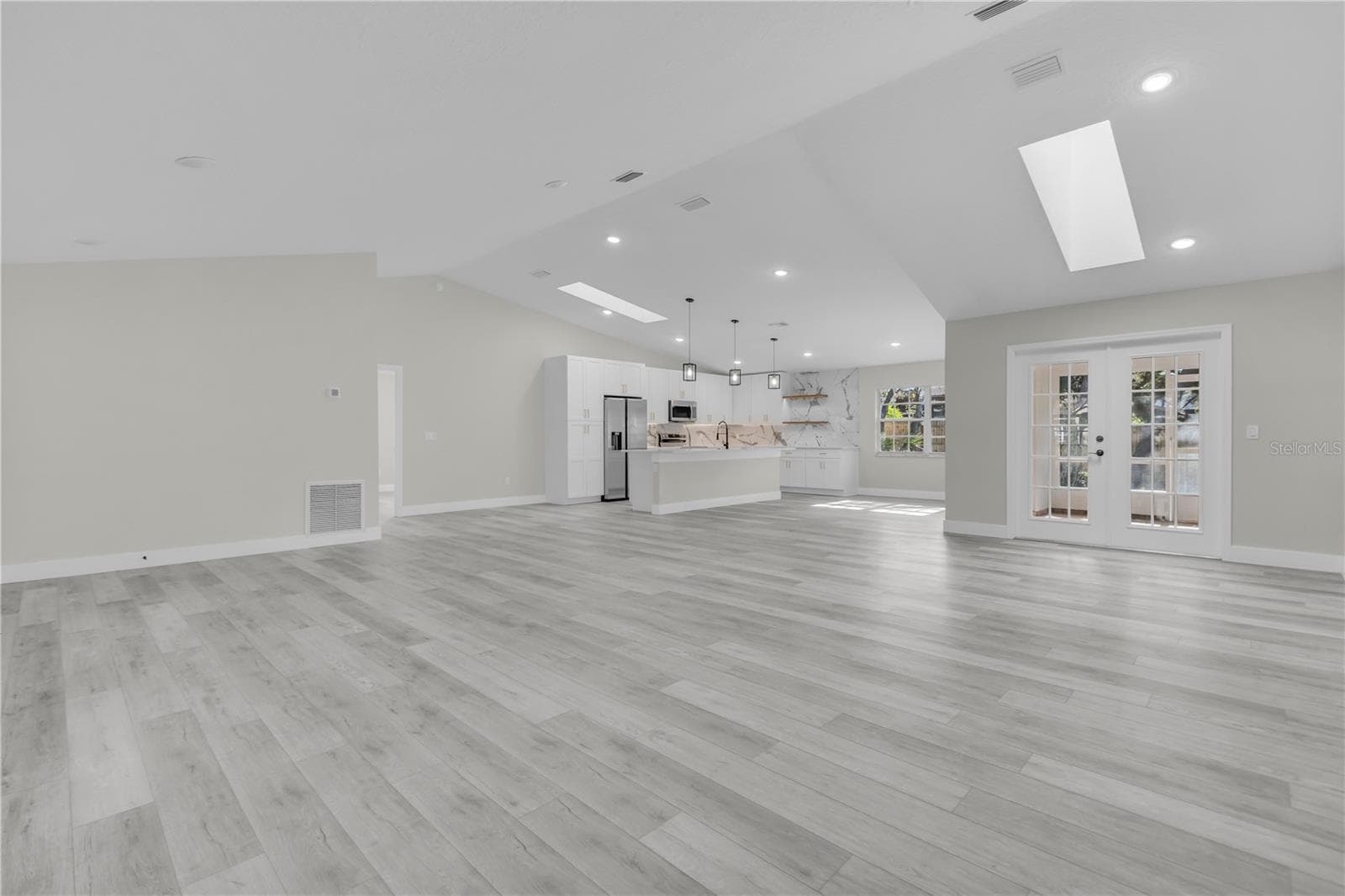 1812 Corolla Court photo 03