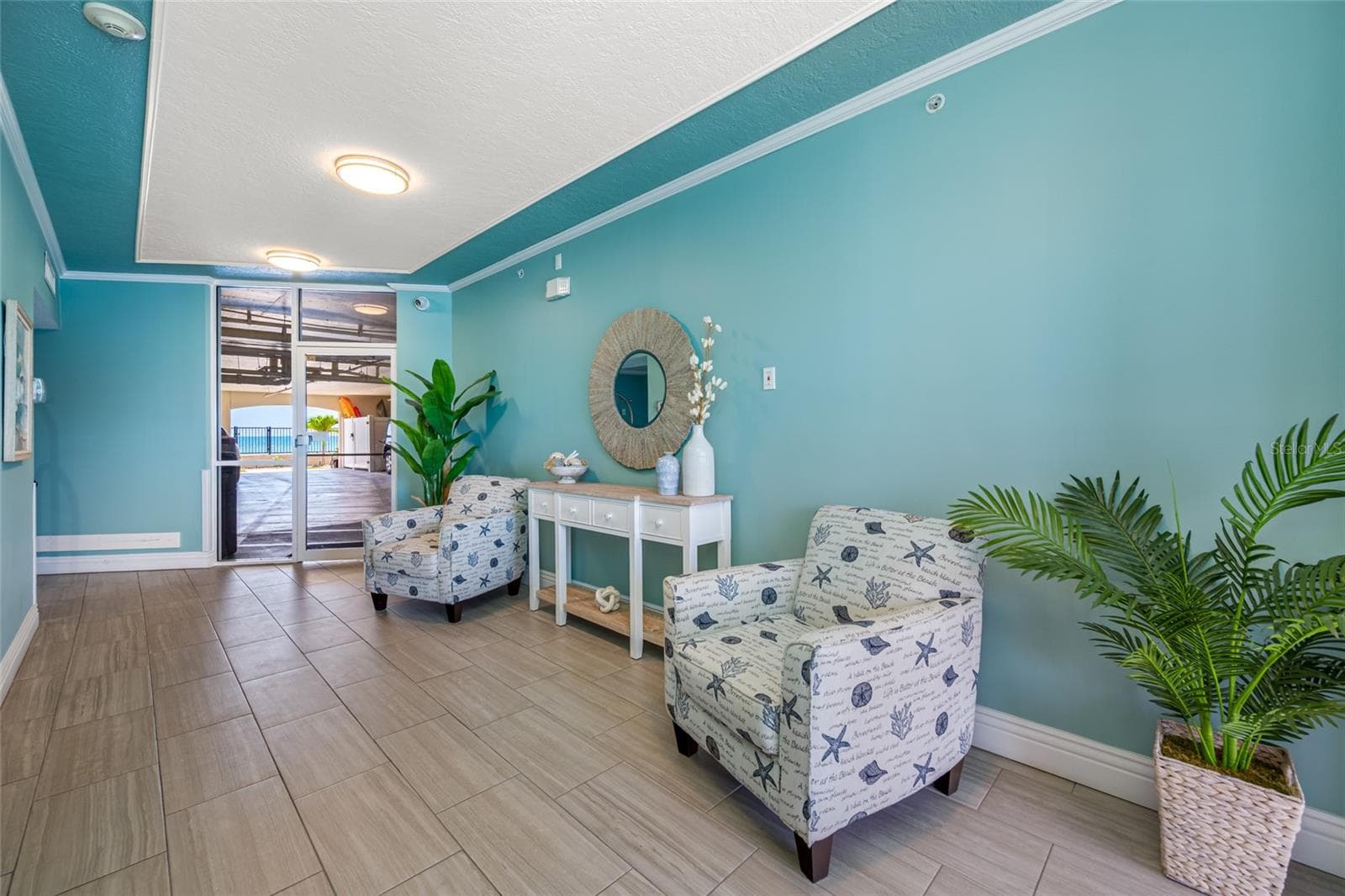 16550 Gulf Boulevard 645 photo 03