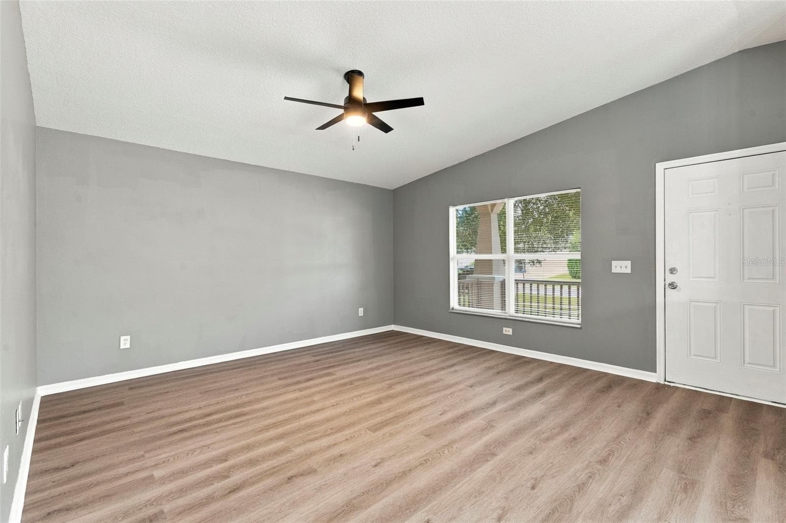 6417 28th Street N photo 07