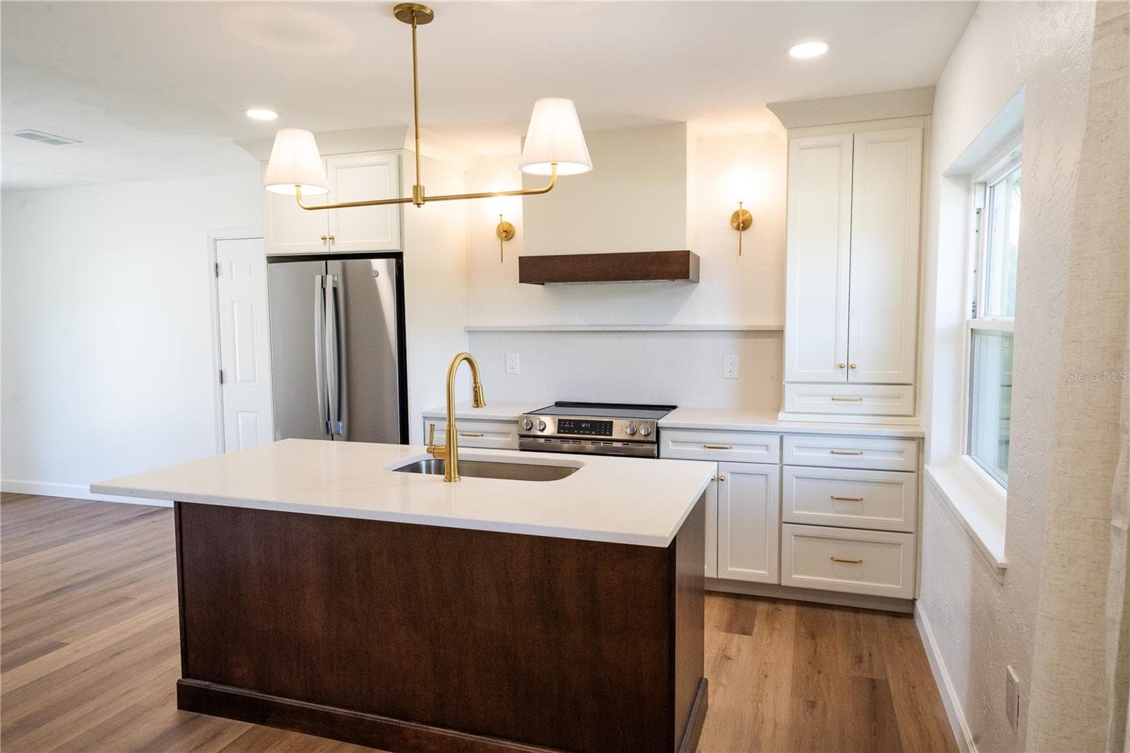 2090 76th Street N photo 04