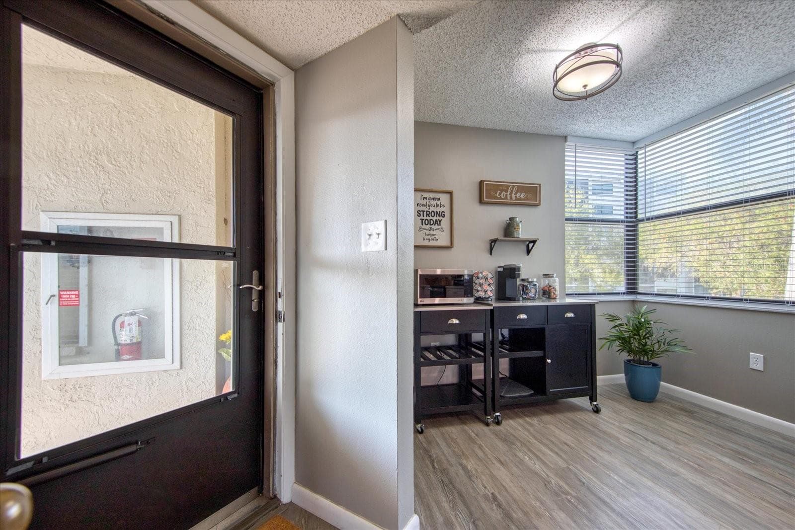 1324 Pasadena Avenue S 201 photo 03