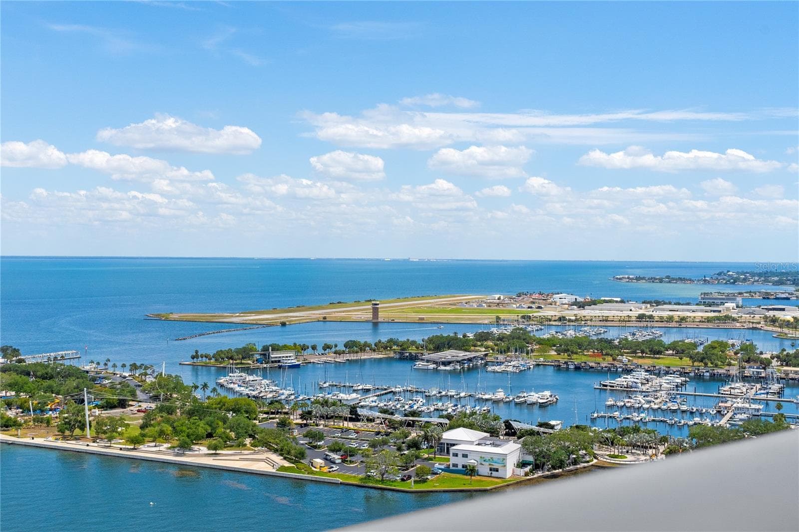 400 Beach Drive NE 2605