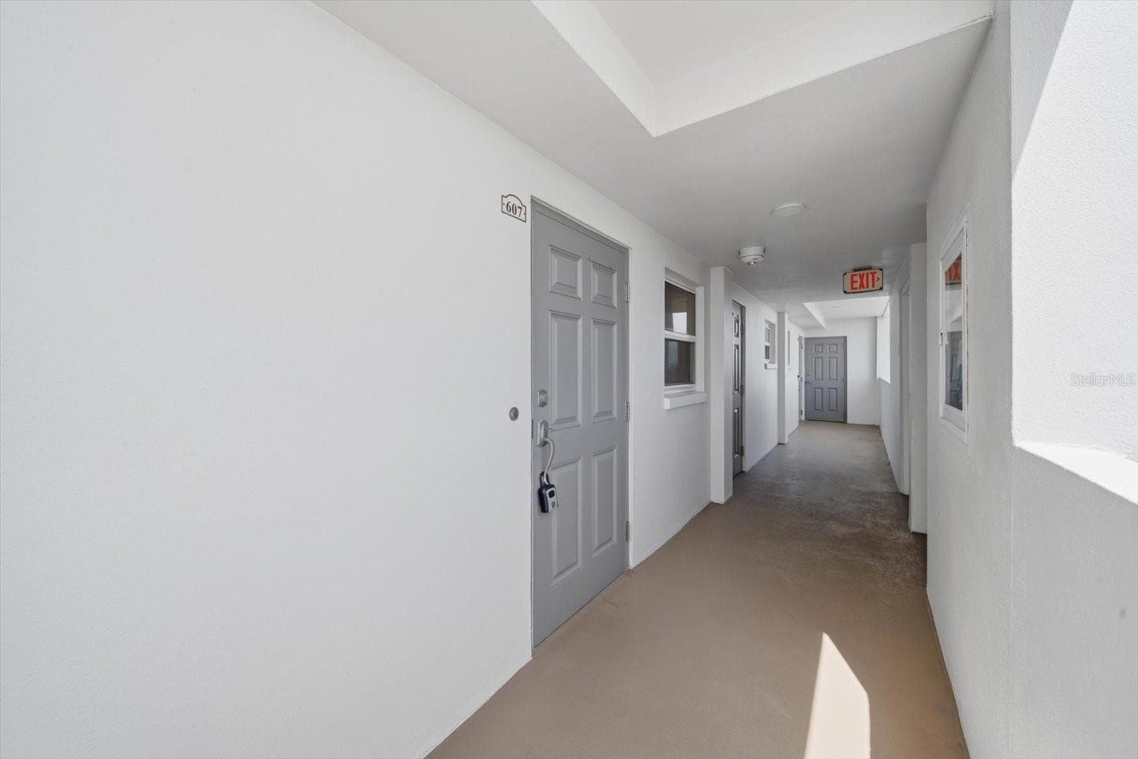5108 Brittany Drive S 607 photo 04