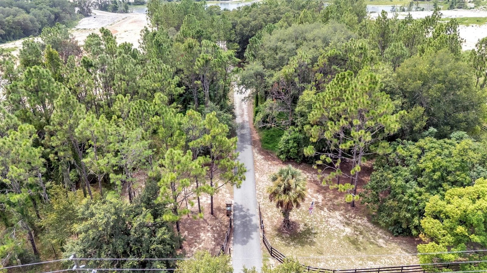 2406 Lake Ella Road photo 04