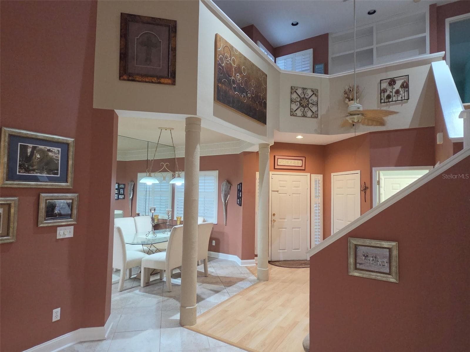 450 Date Palm Court NE photo 03