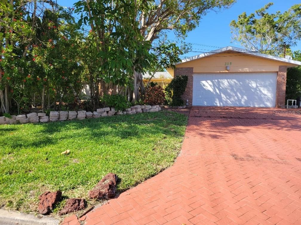 315 S Tessier Drive