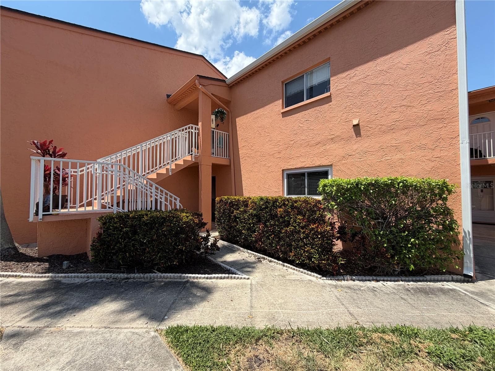 7400 Sunshine Skyway Lane S 105 photo 03