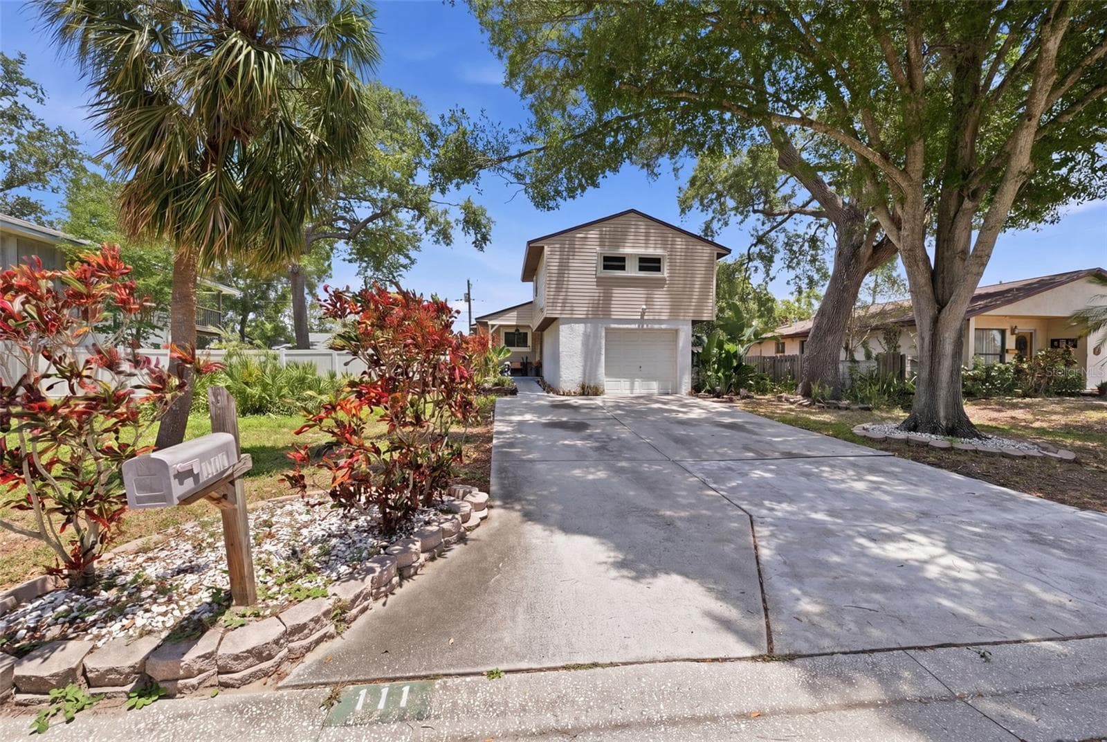 111 69th Avenue N photo 05