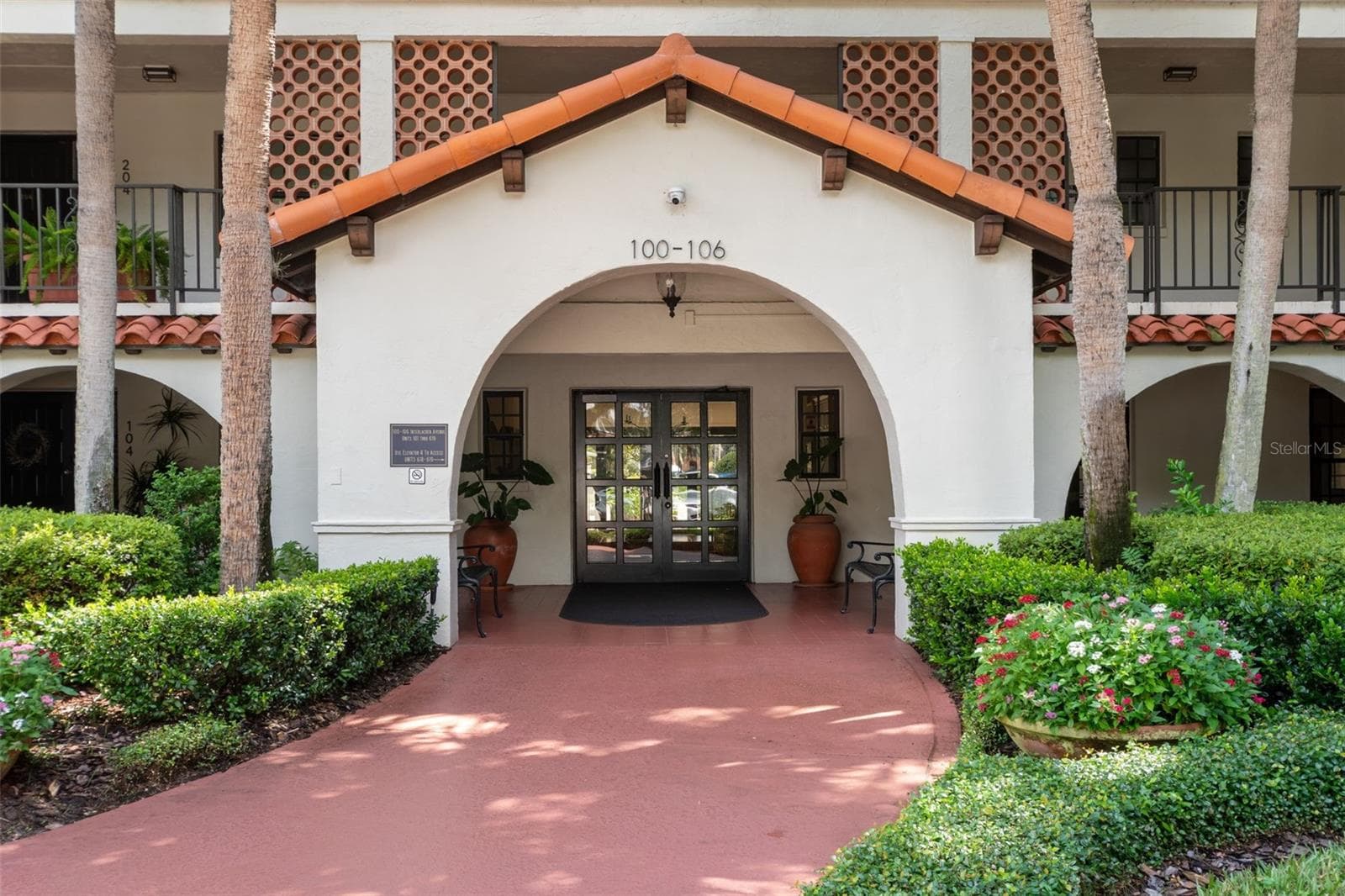 106 S Interlachen Avenue 118