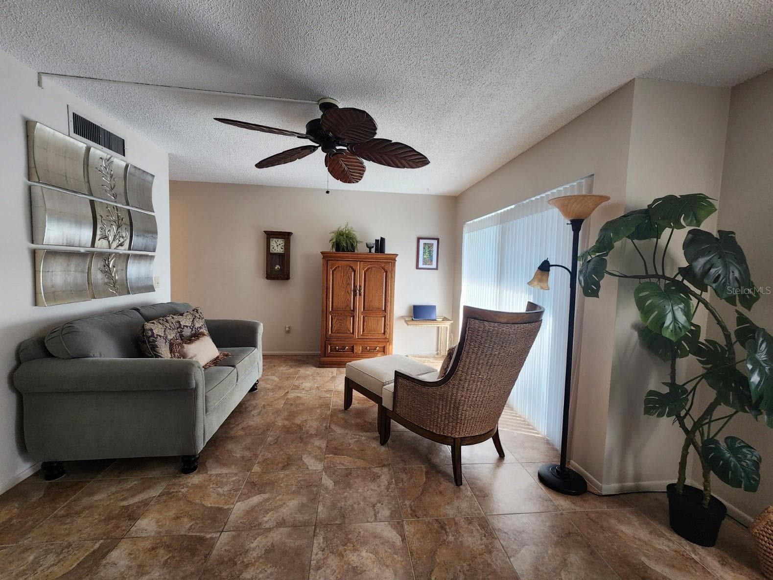 2132 Lakewood Club Drive S 8B photo 07