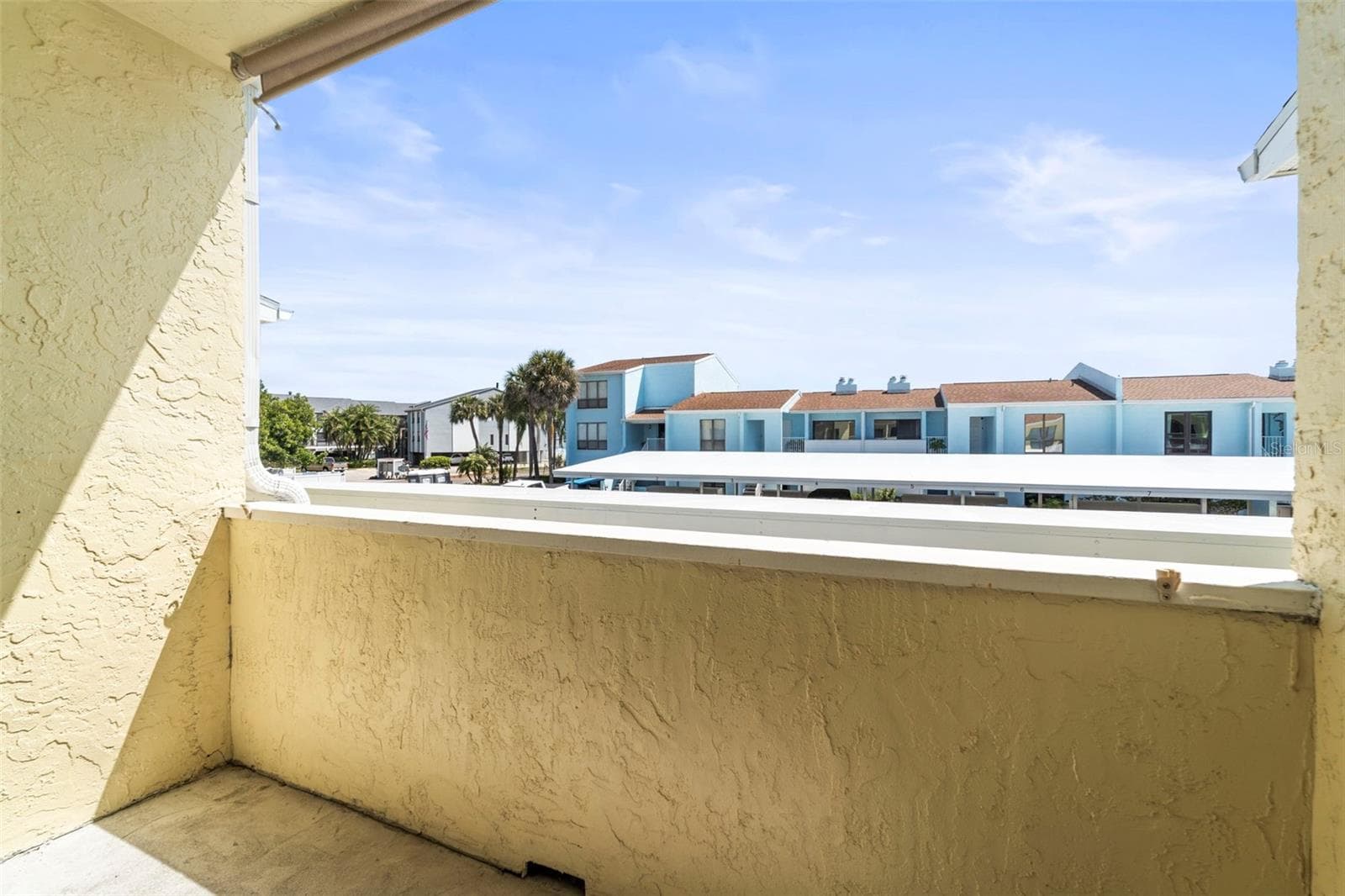 1 Windrush Boulevard 24 photo 03