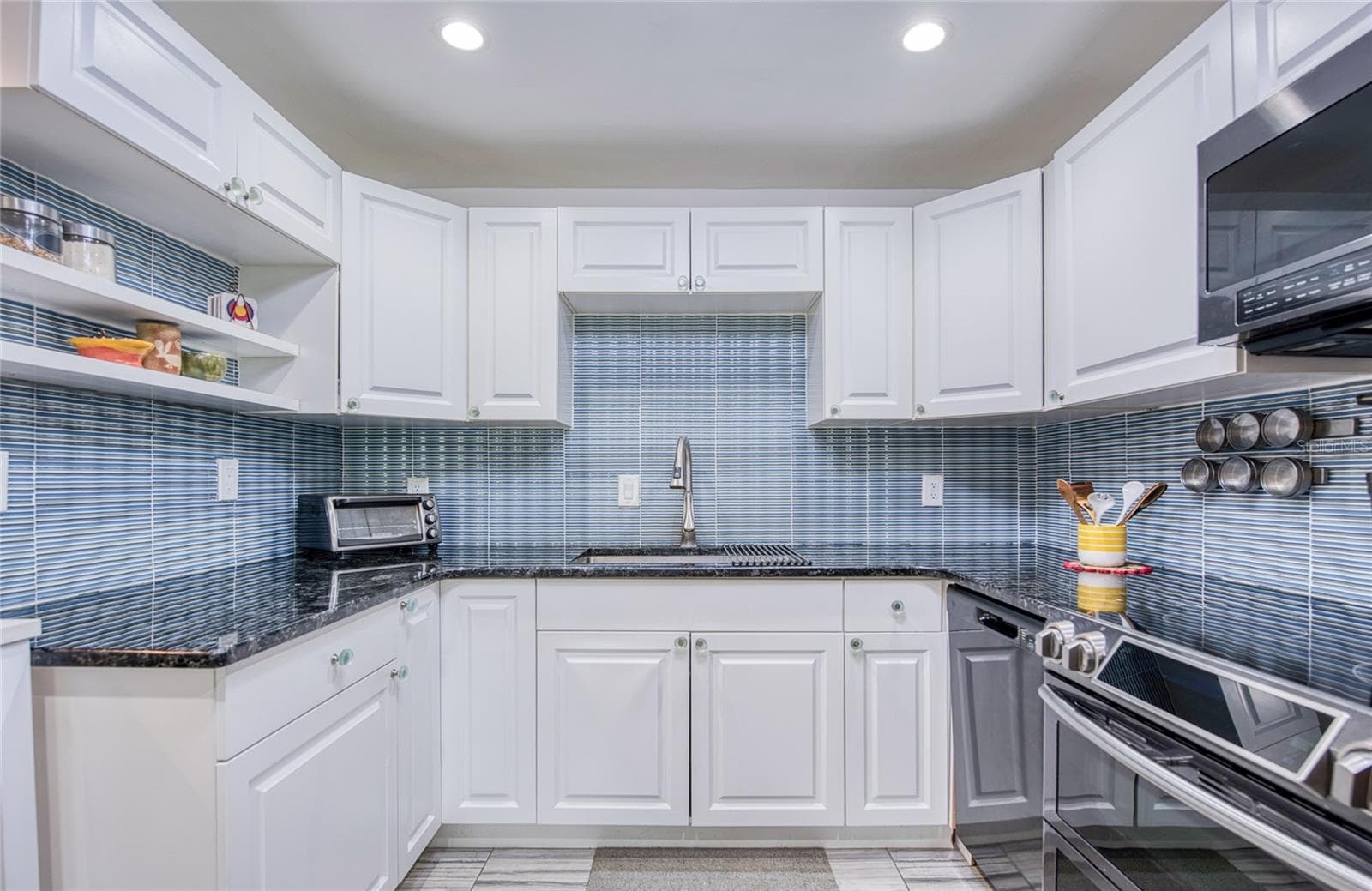 4681 1st Street NE 301 photo 04