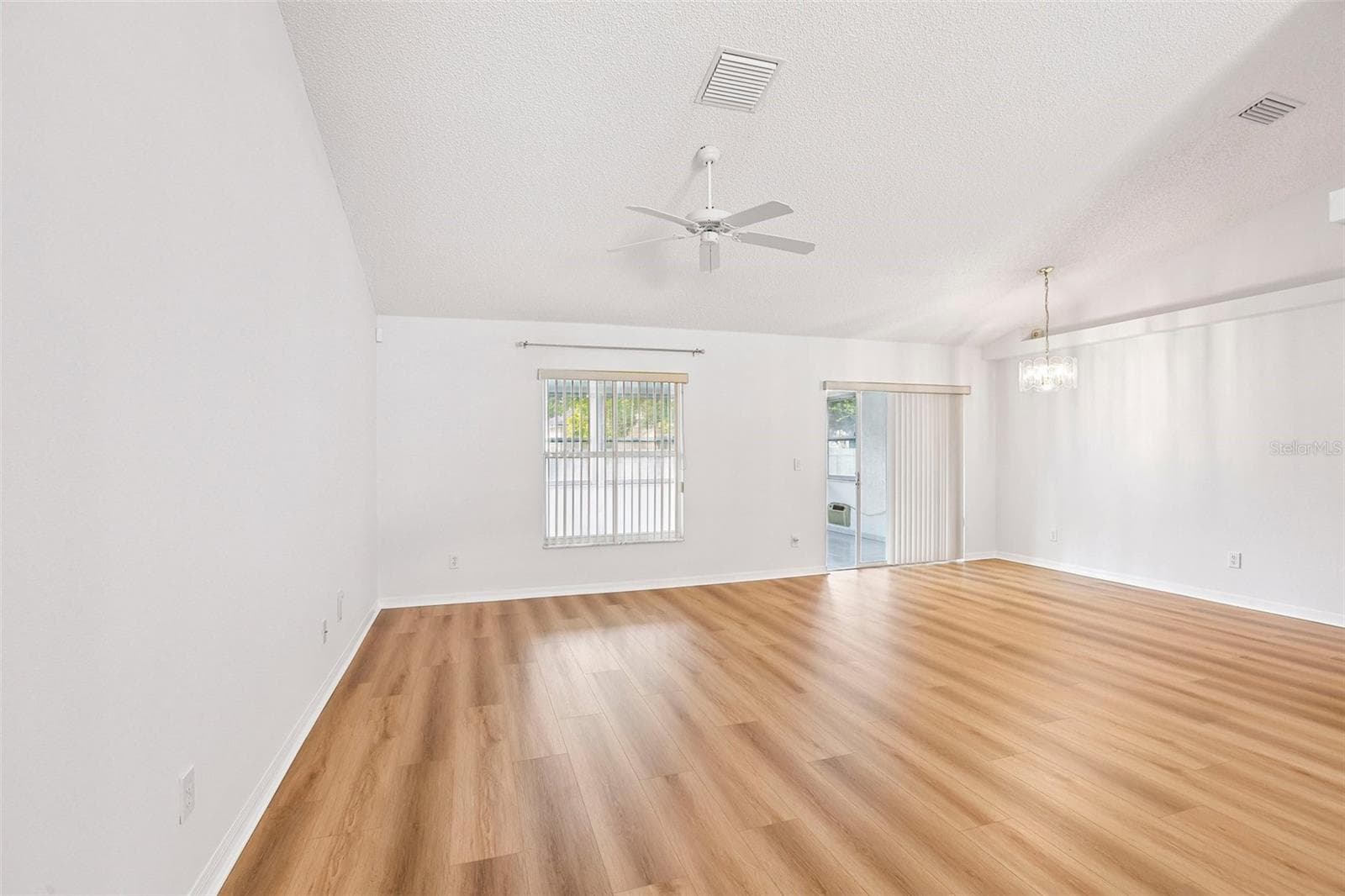 512 Atwood Avenue N photo 05