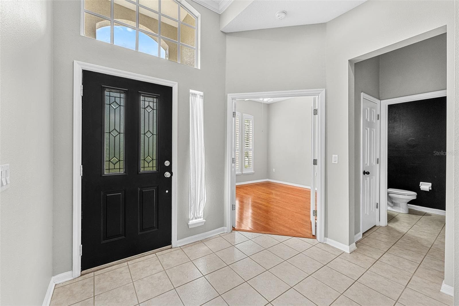 10891 Piping Rock Circle photo 04