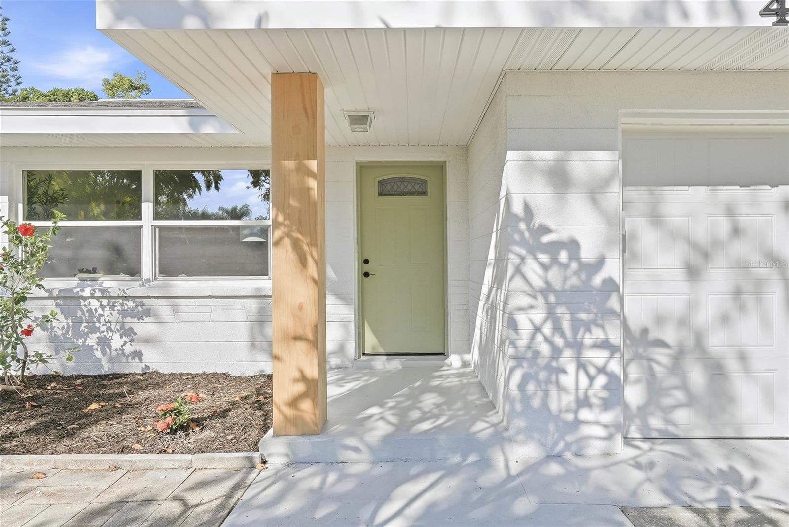 4720 Mohegan Road photo 02
