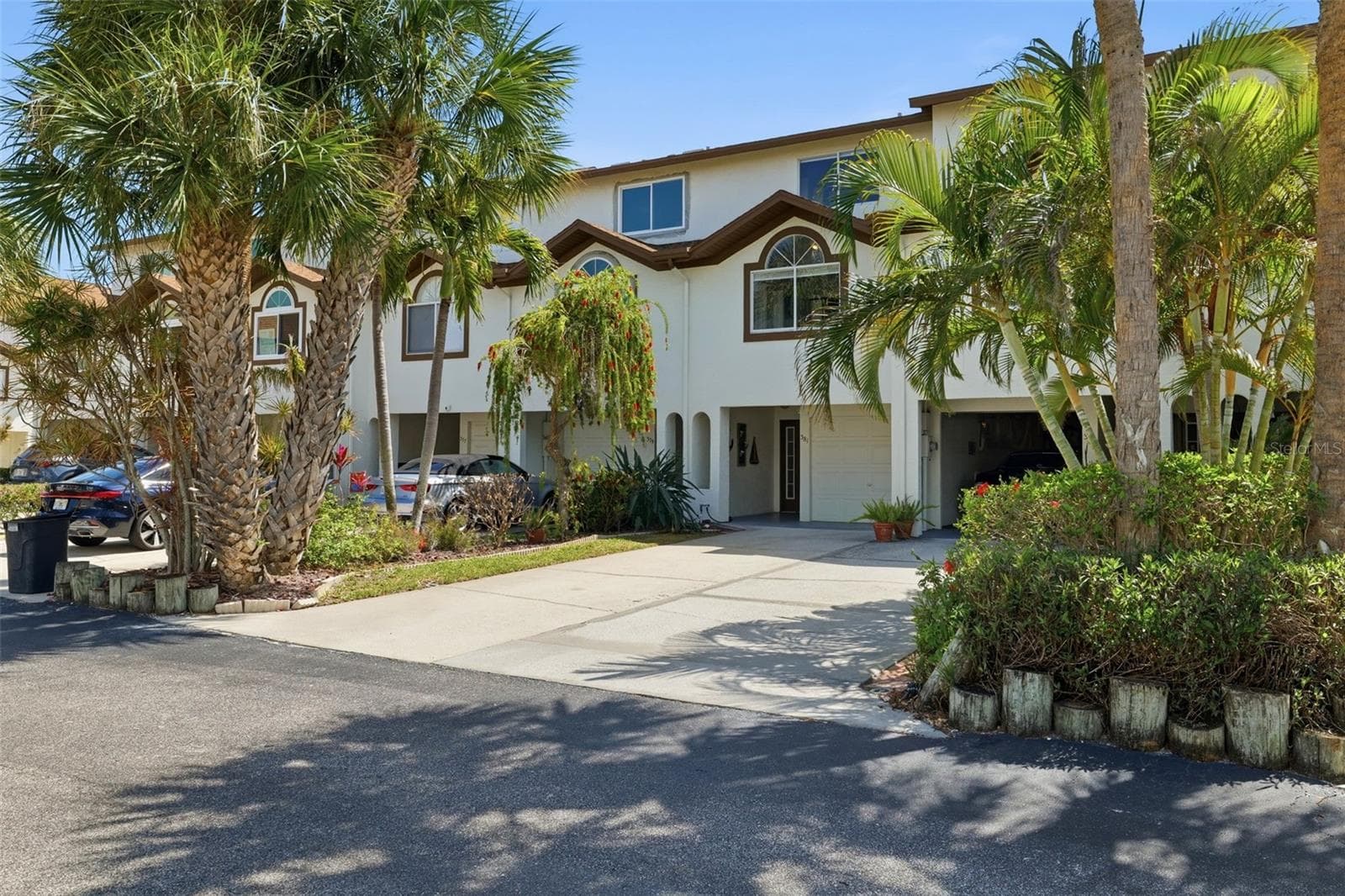 381 Madeira Circle