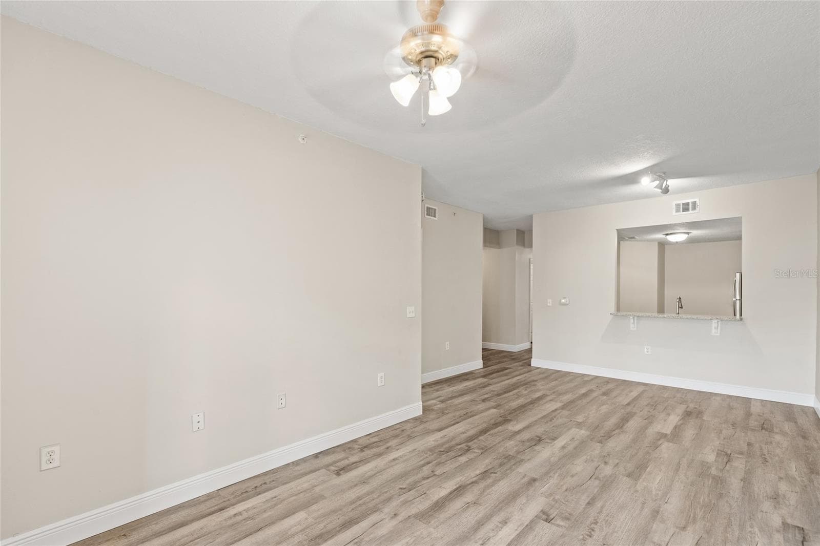10855 Windsor Walk Drive 5107 photo 04