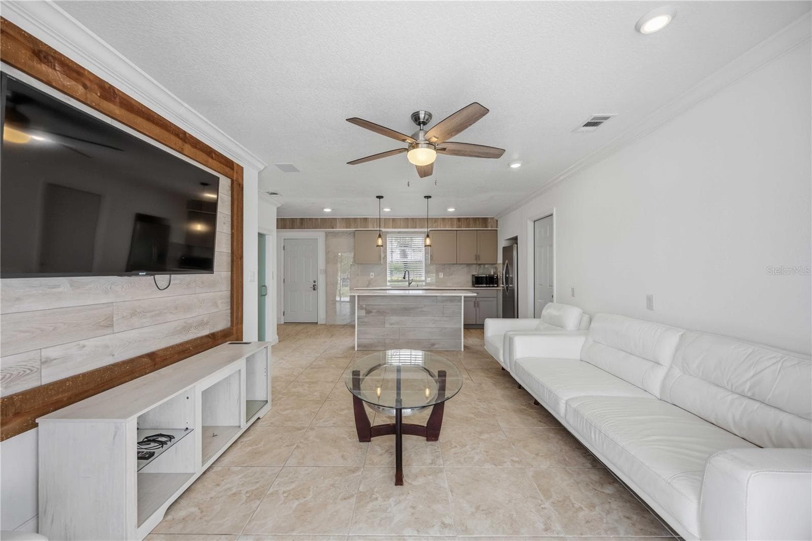 9494 Rosebud Circle photo 06