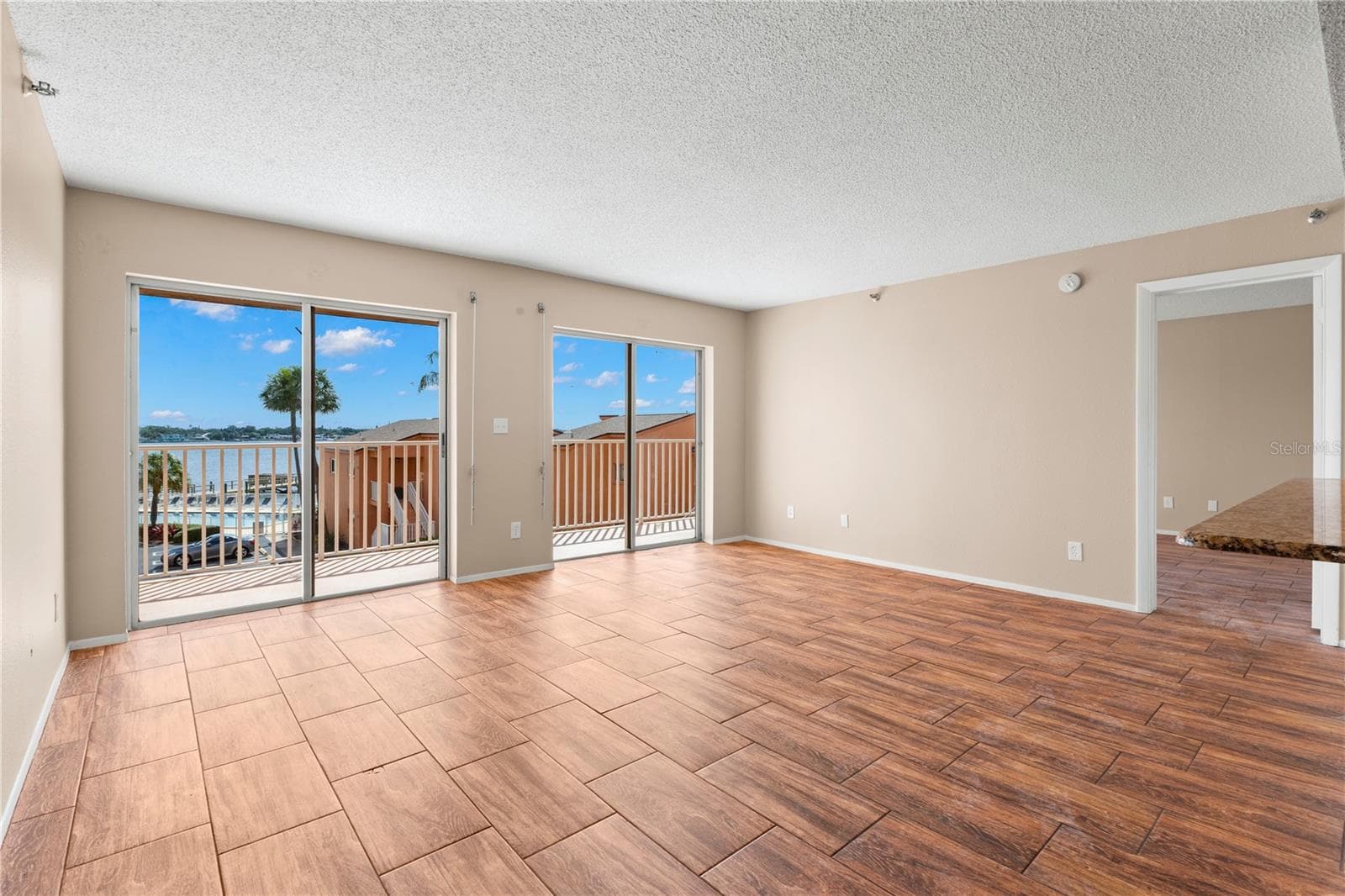 7432 Sunshine Skyway Lane S 302 photo 04