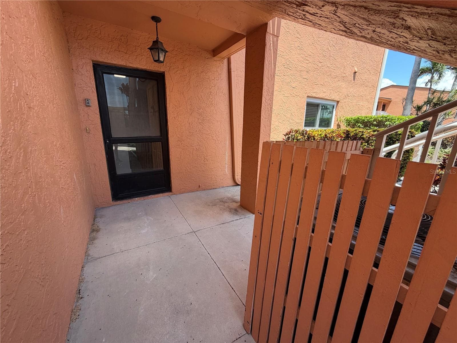 7400 Sunshine Skyway Lane S 105 photo 04