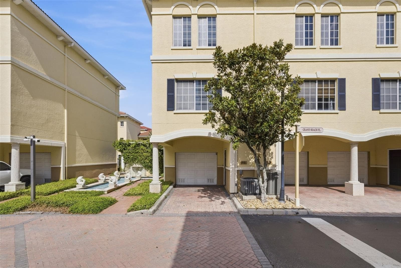 113 Grand Beach Place photo 02