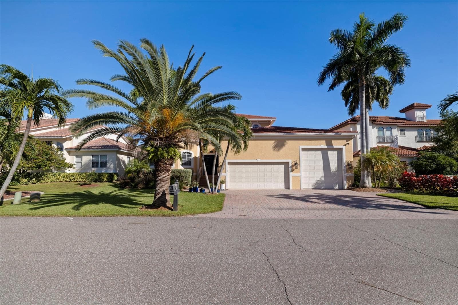 647 Santa Maria Drive photo 03