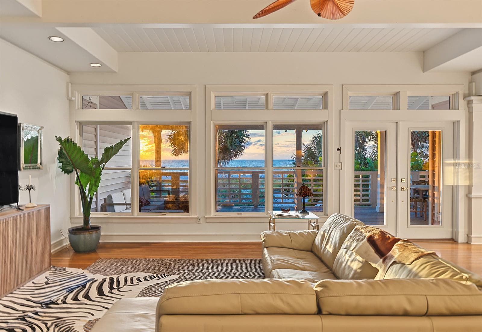 956 Eldorado Avenue photo 03
