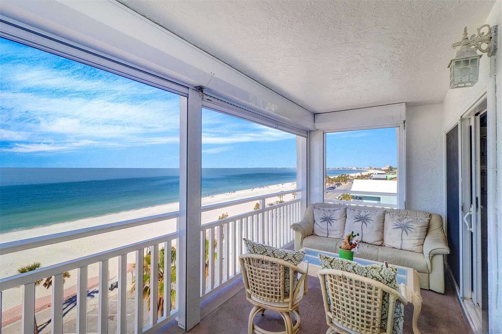 555 Gulf Way 7N photo 05