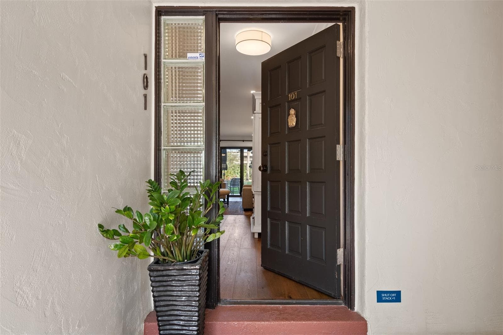 100 S Interlachen Avenue 101 photo 03
