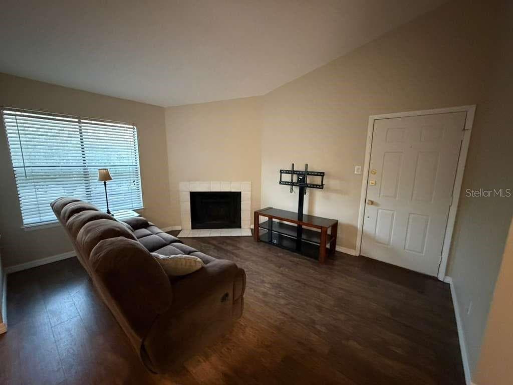 3708 Idlebrook Circle 212 photo 05