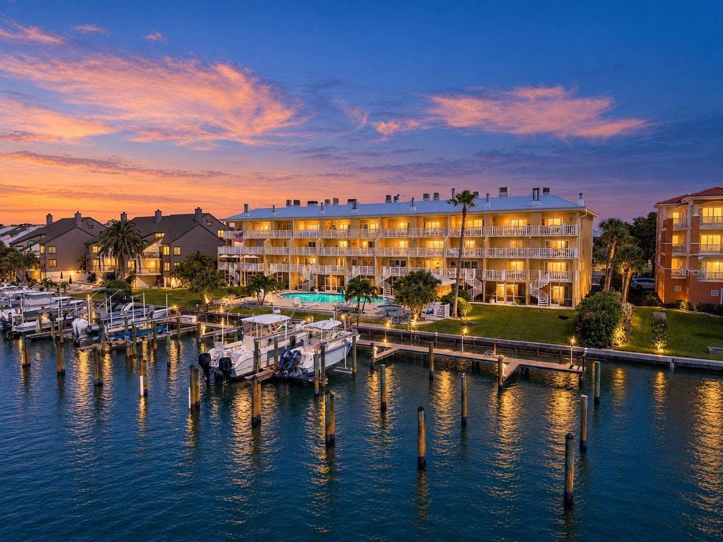 544 Pinellas Bayway S F8