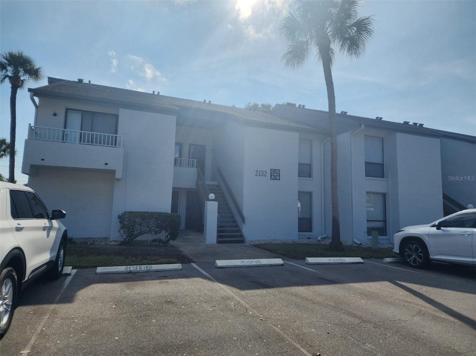 2132 Lakewood Club Drive S 8B