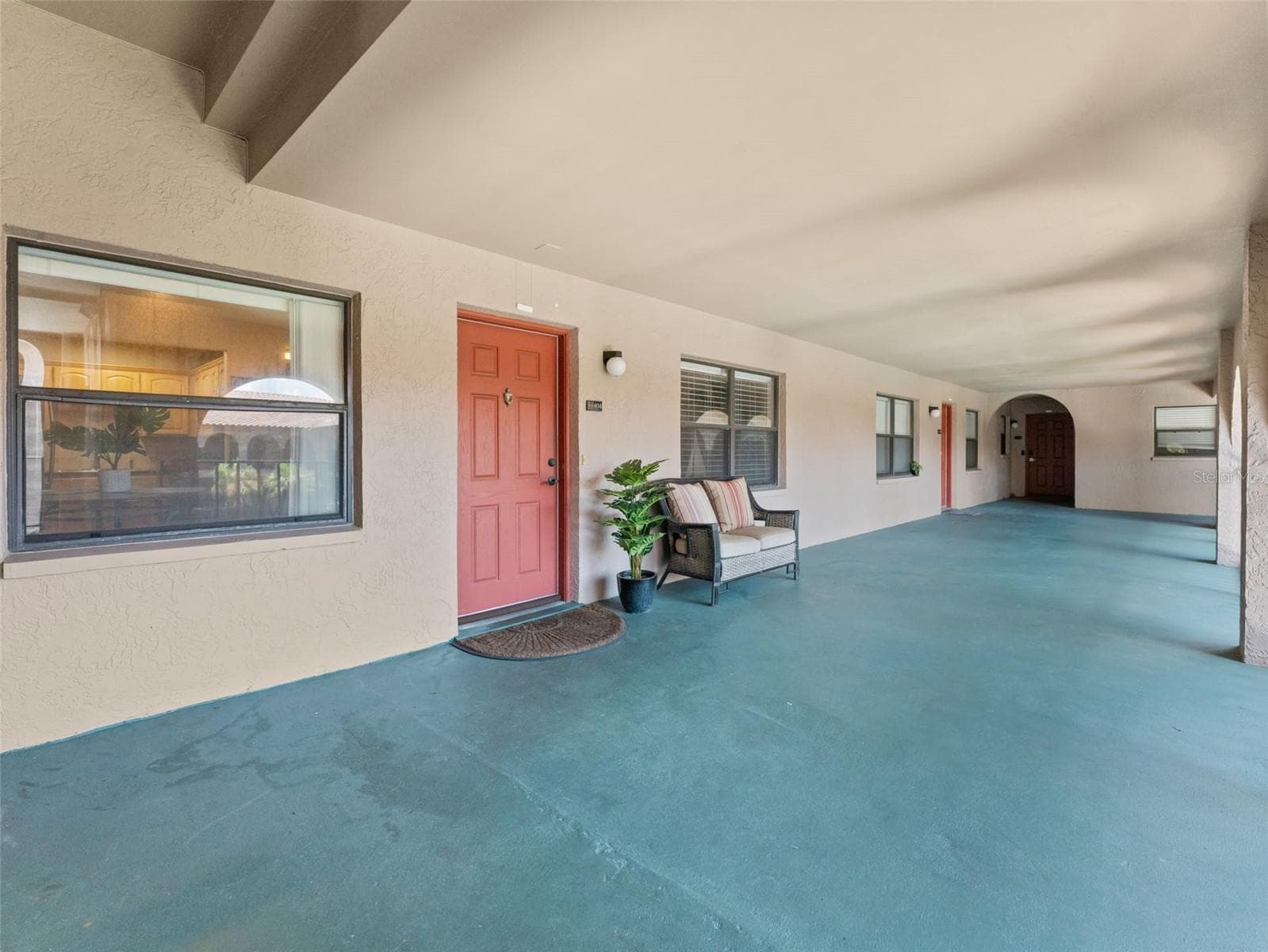 6150 Gulfport Blvd 404 photo 06