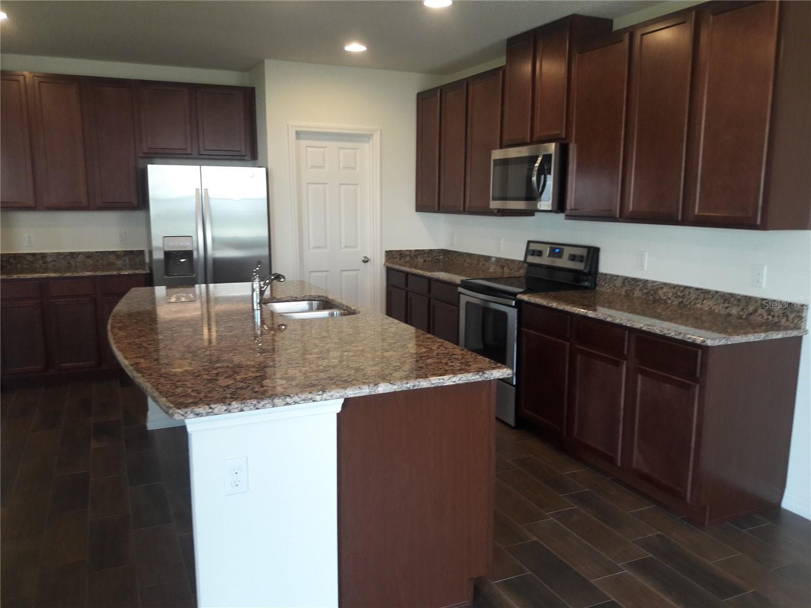 3202 Turret Drive photo 03