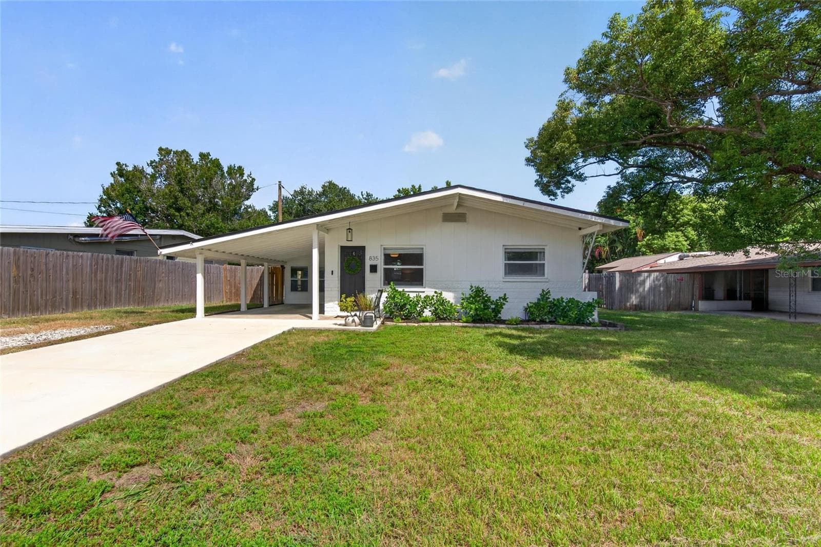 835 54th Avenue N photo 02