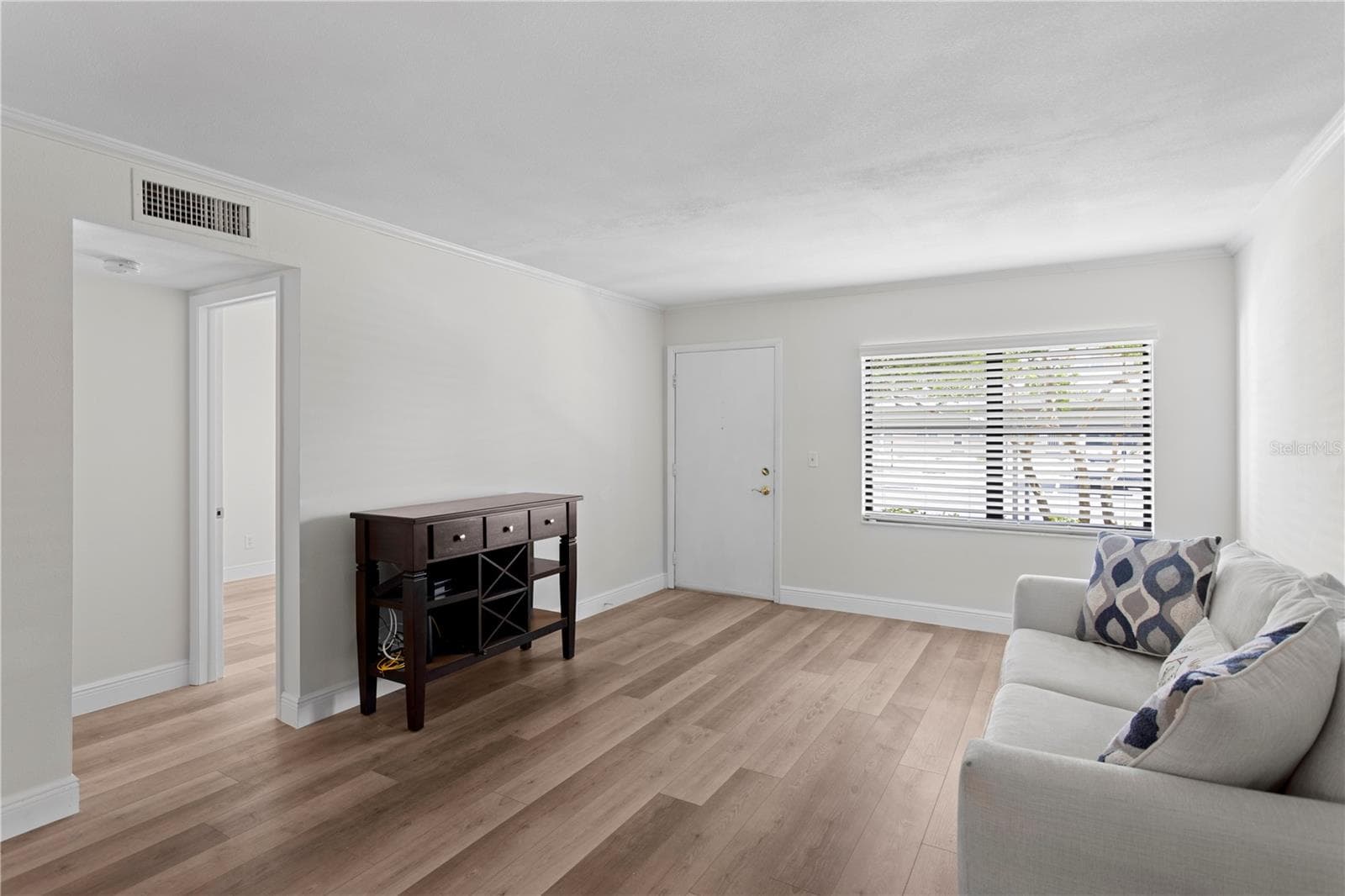4910 Bay Street NE 111 photo 05