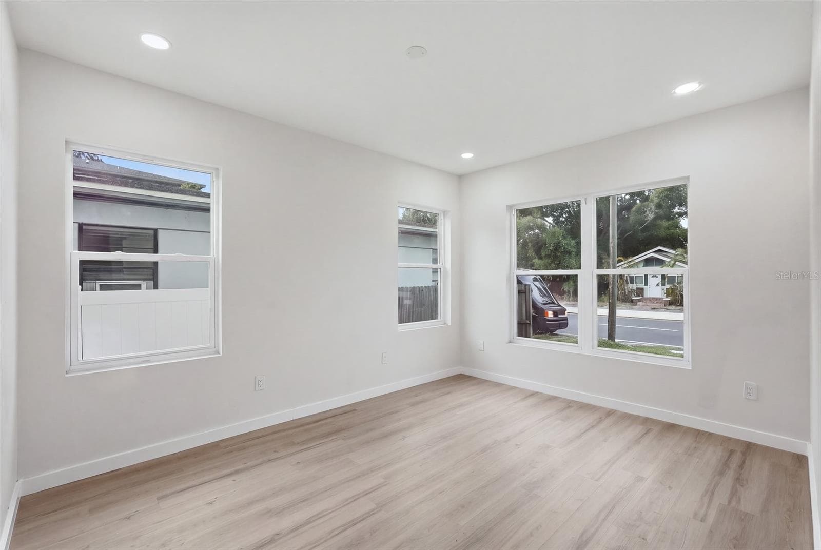 2144 5th Avenue N photo 05