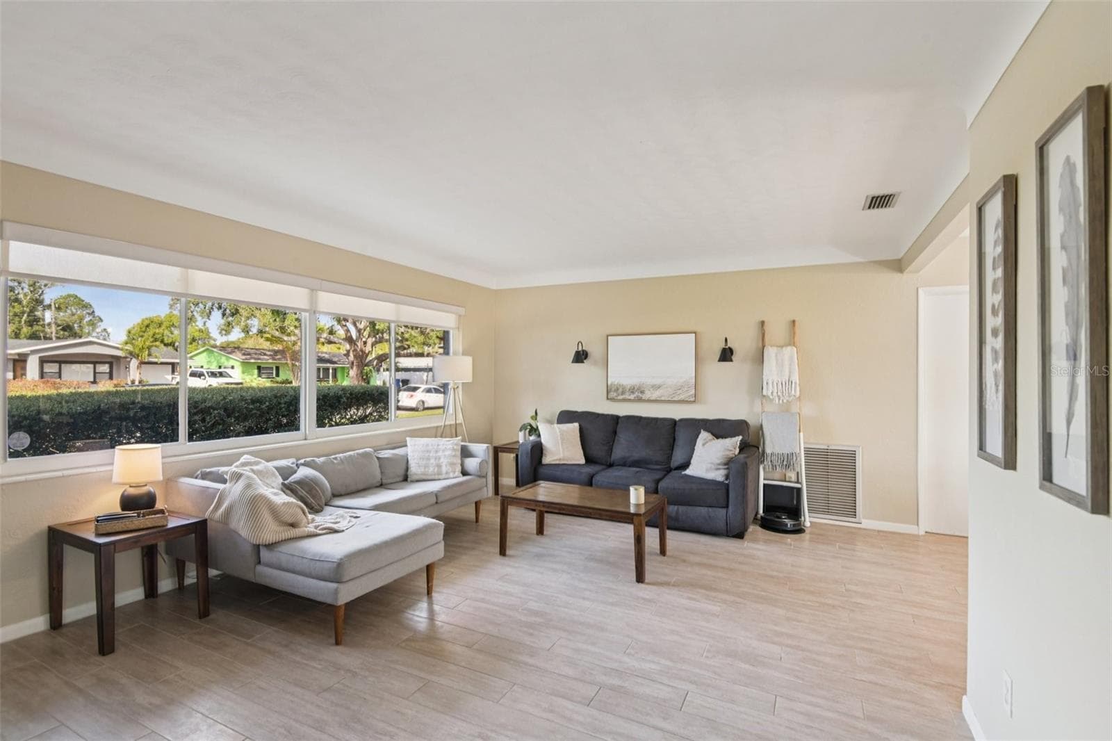 1945 59th Street N photo 03