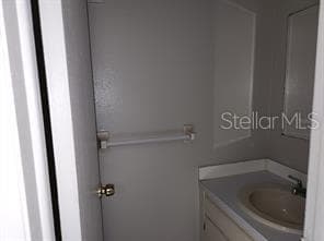 5507 Pokeweed Court C photo 06