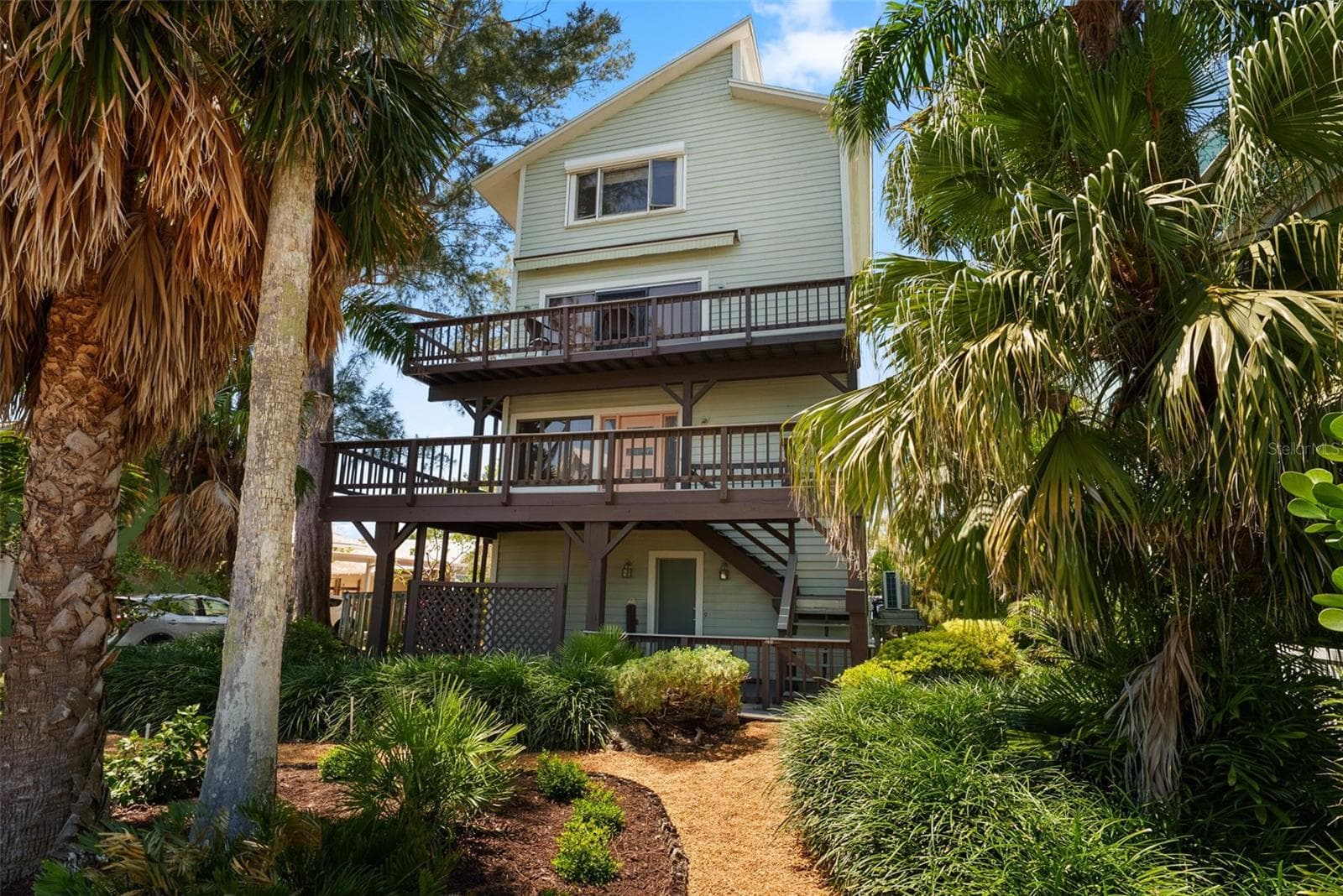 1304 Pass A Grille Way photo 04