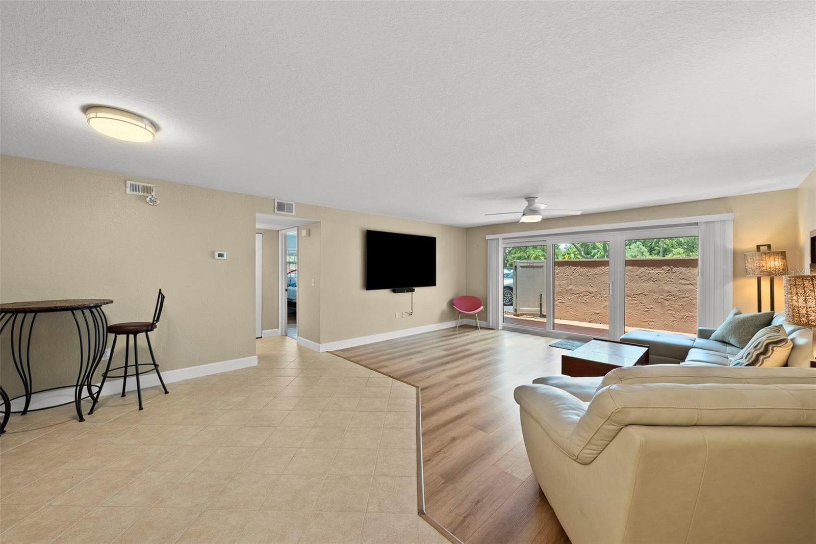 6100 Gulfport Boulevard S 107 photo 04