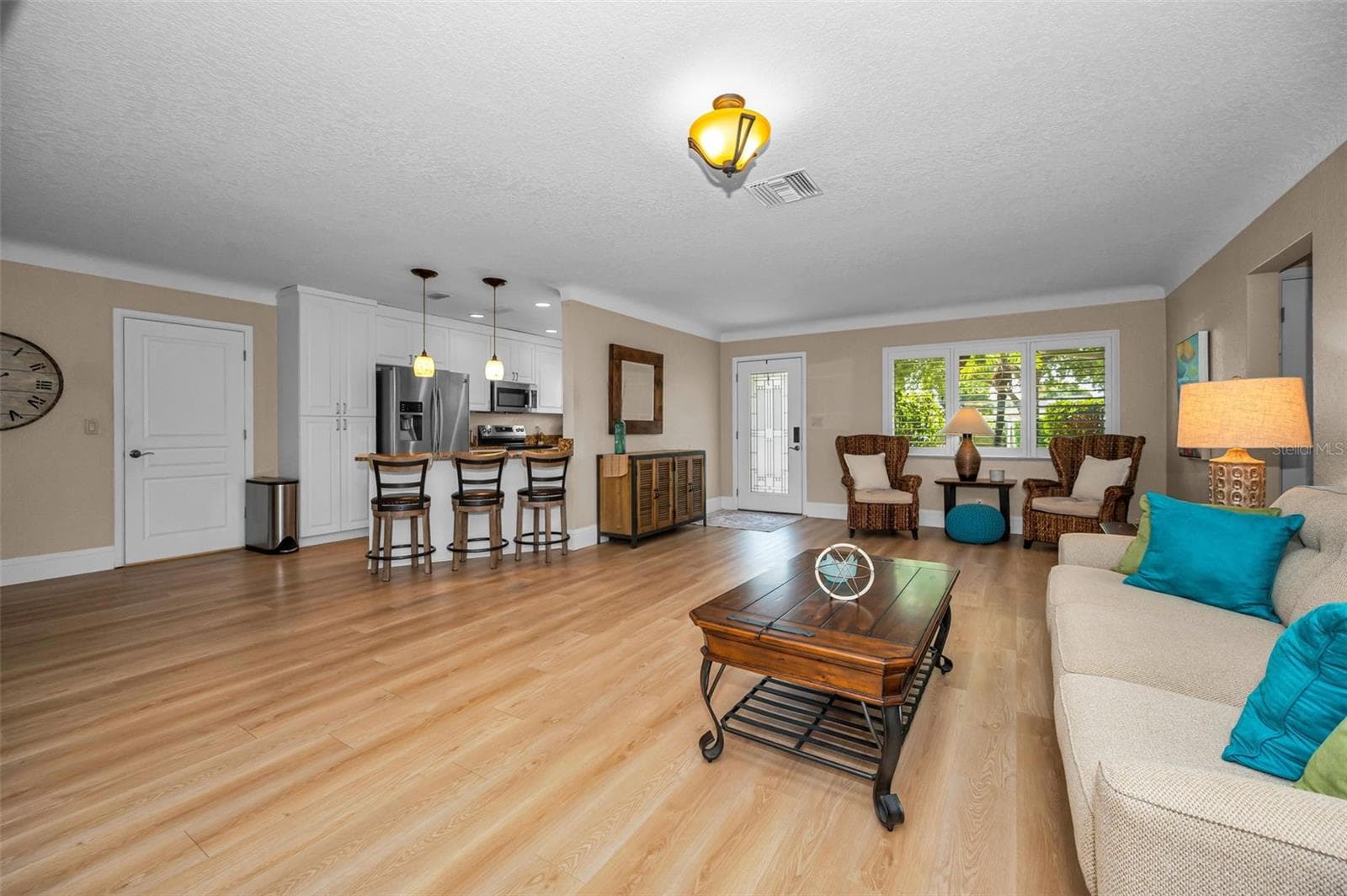 1732 Golf View Drive photo 07