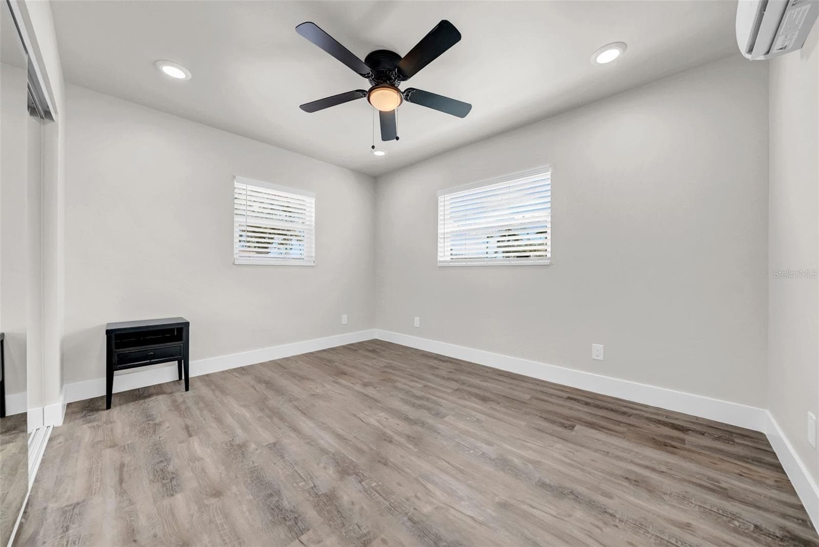 6855 Gulf Winds Drive photo 06