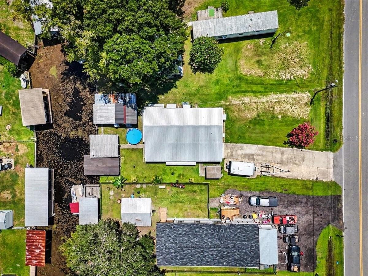 104 Edgewater Road photo 05