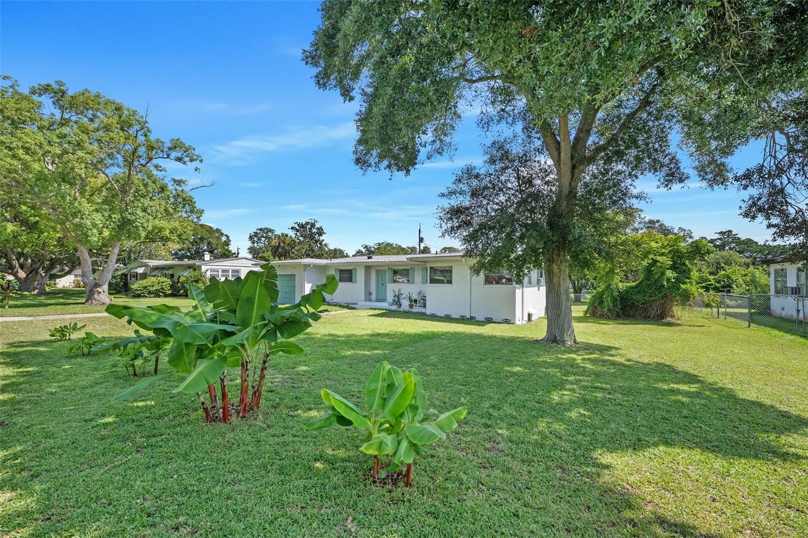 1649 Cordova Avenue photo 03