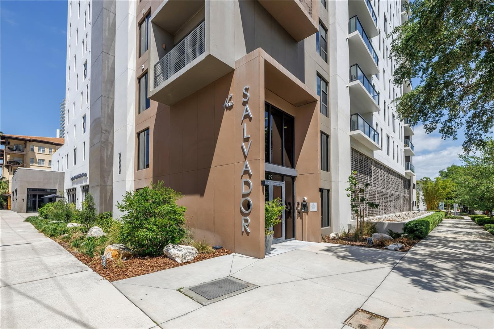 199 Dali Boulevard 902