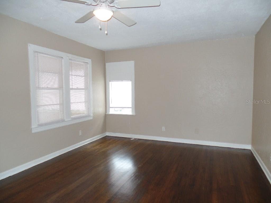 2425 Dr Martin Luther King Jr Street S photo 03