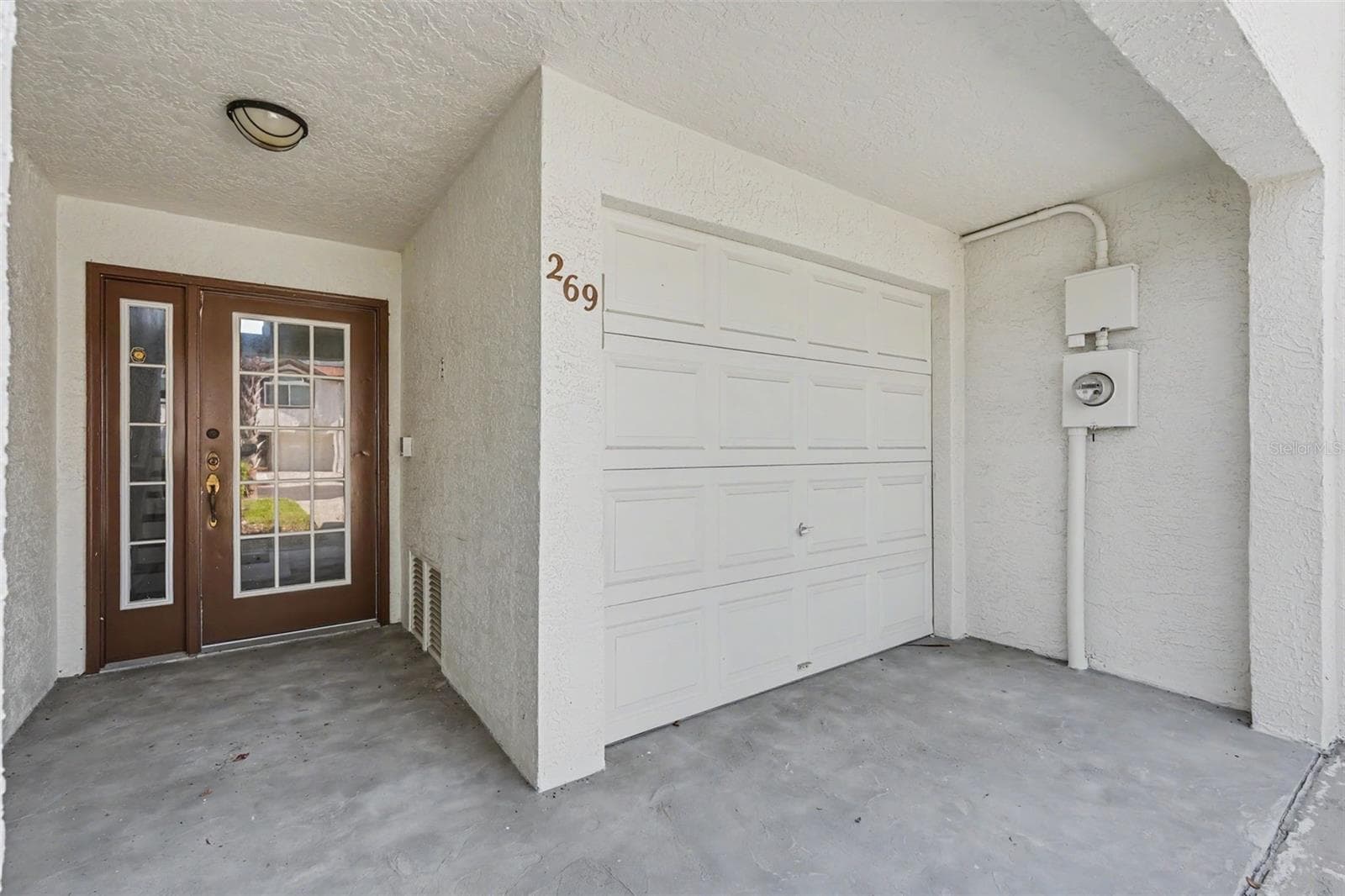 269 Madeira Circle photo 03
